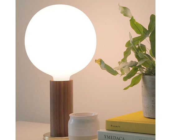 Настольная лампа Crate and Barrel Tala Walnut Table Lamp with Sphere IV Bulb, фото 4